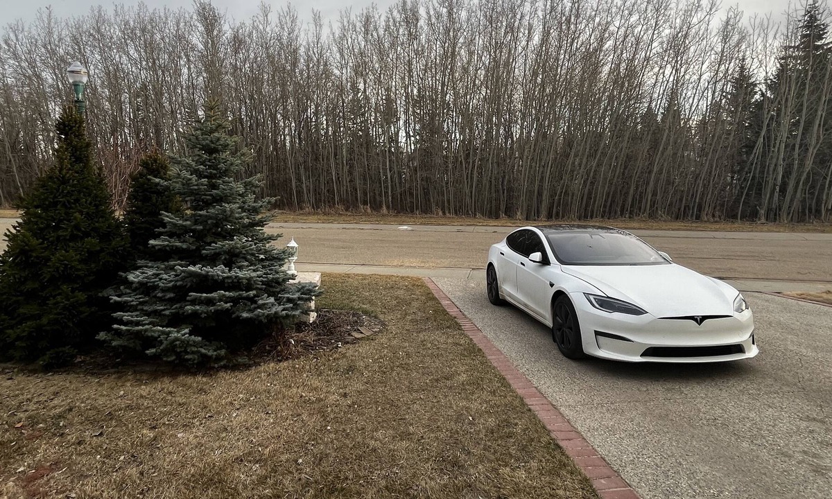 West Edmonton House | WEM: Accessible Ravine Bungalow