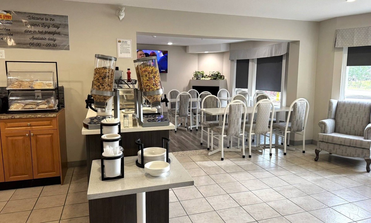 Whitecourt Hotel | Western Budget Whitecourt 1 & 2