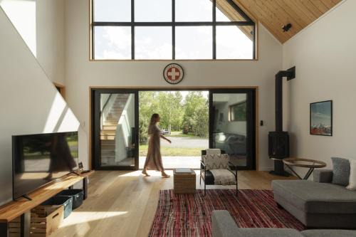 Mont-Tremblant Ski Chalet | Windows XXL - Spa - Firepit