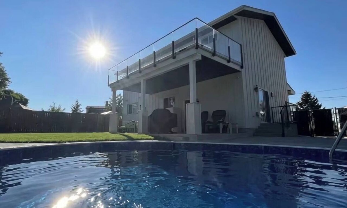 Rutland House | Your Okanagan Oasis awaits