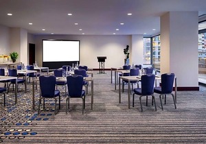 4-Star Hotel ∙ Hyatt Regency Vancouver