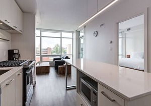 Corporate Stays - Sleek 1BR Urban Retreat with High-End Amenities and Style