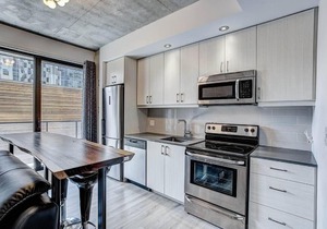 Montreal Rue Saint Henri 1BR Apartment