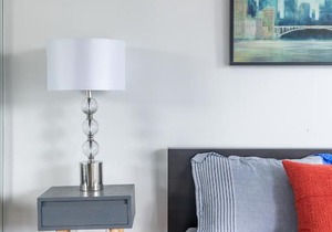 Stunning 1BR Condo in Great Downtown Location.