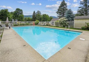 Whiffletree E8 3-Bedroom Condo with Ski Access, Shuttle, and Fireplace