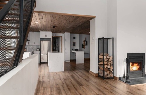 Chertsey Ski Chalet | Ô Sommet - Montcalm Slopes, Après-Ski Sauna, Hot Tub & Arcade