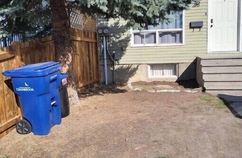 Cranbrook Apartment | 1 bdrm 716 23a ave n Unit D