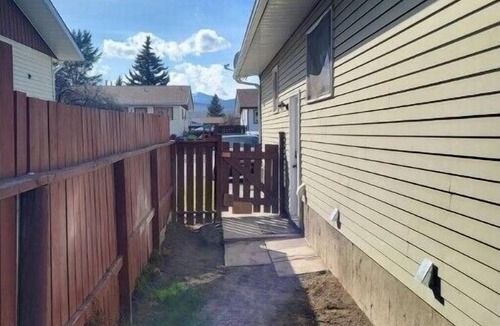 Cranbrook Apartment | 1 bdrm 716 23a ave n Unit D