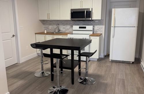 Dartmouth Apartment | 1 bedroom apartment