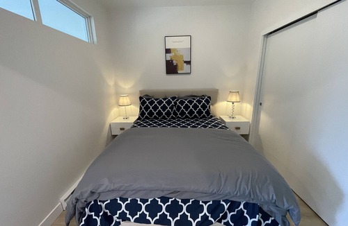 Tsawwassen Condo | 1 Bedroom condo opposite Tsawwassen Mall!!