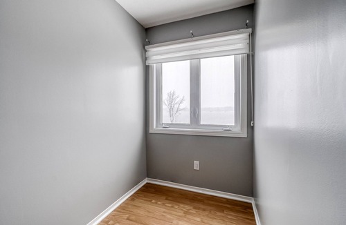 Communaute-Urbaine-de-l'Outaouais Apartment | 1 bedroom water front apartment in Gatineau/pet friendly.