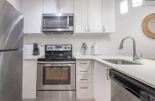 Cite Multimedia Apartment | 1 BR Old Port| Basilica