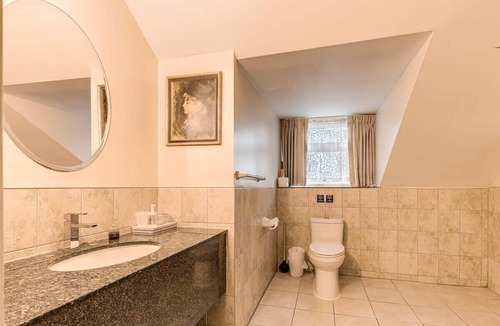 Vieux-Quebec-Cap-Blanc-colline Parlementaire Hotel | 10 Double Room