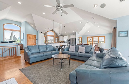 Whalehead Beach House | 10BR | Private Pool | Hot Tub | Elevator