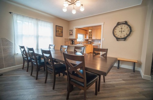 Sylvan Lake House | 11 person hot tub, A/C, Fire Pit, Arcade. 5 minutes from the water.