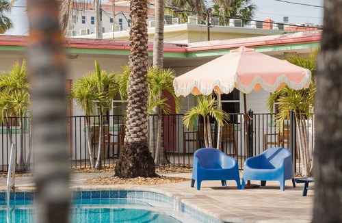 Bay Esplanade Apartment | 124 · ☀Pool✔ Kitchen✔ Beach✔ Self Checkin✔ Free Parking✔