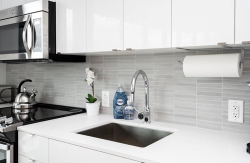Downtown Winnipeg Condo | (1309) Downtown Glasshouse Luxury Suite 2BR 1BATH+ Fast Wifi(311)
