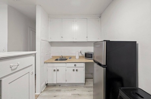 Bridgeview Apartment | 1342 - 13 Quiet One Bedroom Apartment within Walking Distance of the University