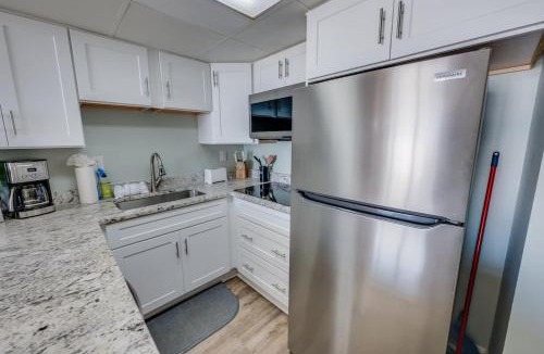 Myrtle Beach House | 1BR Oceanfront Cozy Upstairs Level