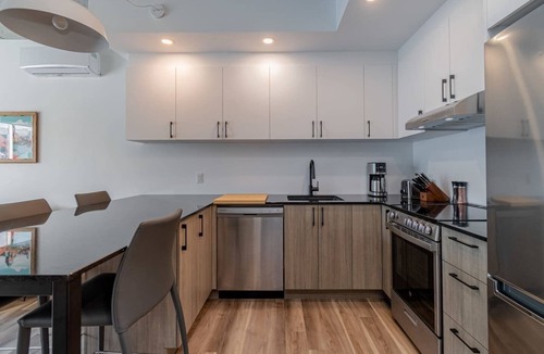 Saint-Roch Apartment | 1CH + Rooftop pool+Cuisine+Smart TV+Gym+750m QC