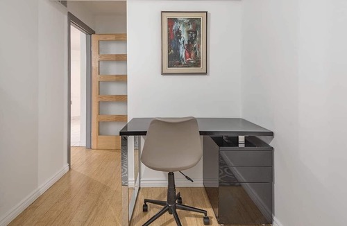 Shaughnessy Village Condo | 2 Bdr Downtown - Cozy and stylish - Pool