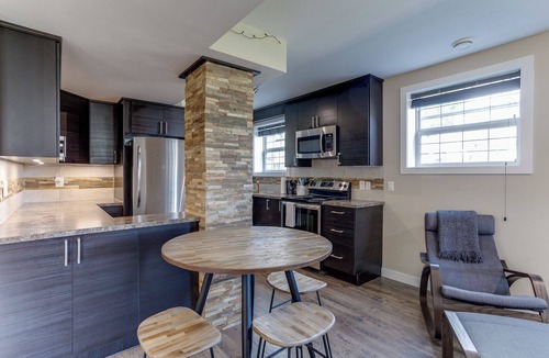 North Central Edmonton House | 2 BDRM BSMT Suite w/Ensuite Laundry + Free Parking