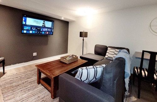 Winona Apartment | 2 Bedroom Basement Apartment between Niagara Falls and Toronto