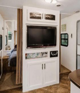 Carling Other | 2-bedroom Camper Trailer Cottage #3