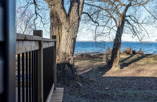 Harwood Cabin | 2 Bedroom Cottage #3: Willow Bay
