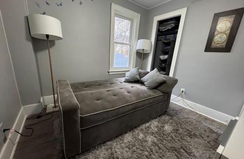 Sandwich Towne Apartment | 2 Bedroom Cozy Accommodation