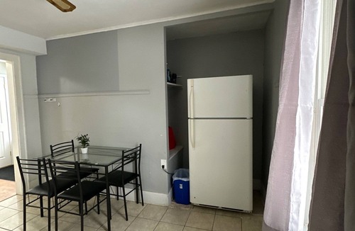 Sandwich Towne Apartment | 2 Bedroom Cozy Accomodation