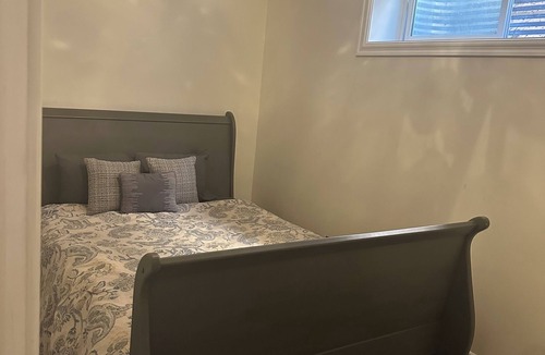 Black Mountain Bed & Breakfast | 2 bedroom separate beautiful suite…