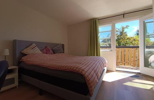 Northwest Calgary House | 2 BR Home No Kitchen Near Downtown Airport Full privacy