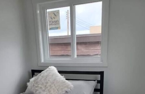 Clairmont Apartment | 2 Double Private Trendy Executive Urban Loft Suites