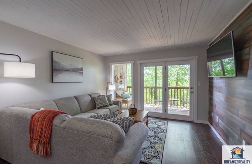 Notch Estates Condo | 😲2 Master Bedrooms! WALK-IN unit-Near Silver$City🎢 (HH9-3+4)
