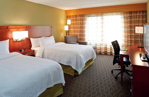 Ithaca Hotel | 2 Queen | Marriott Ithaca | Campus Trips, Ithaca Commons, Finger Lakes | 2 Units
