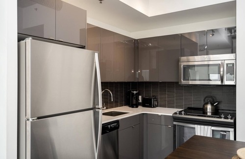 Downtown Winnipeg Condo | (2001)Glasshouse Impressive 1 Bdr Suite (311)