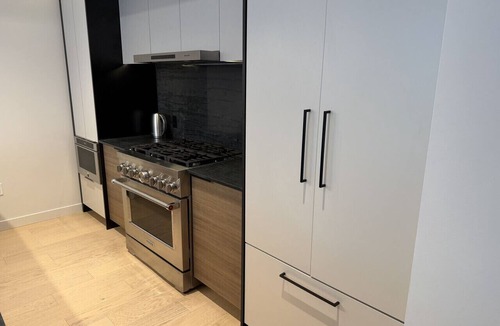 Downtown Halifax Apartment | 2Bed 2.5Bath Pet Friendly Townhouse Downtown Halifax