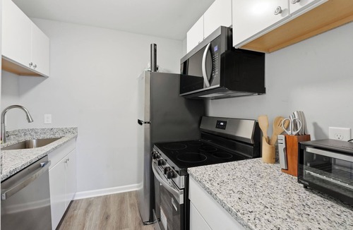 Durham Apartment | 2BR/2BA Apartment | Work-Friendly | Extended Stay