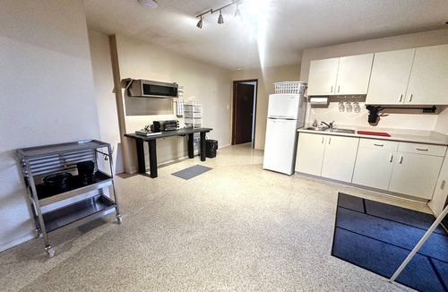 Royal Bay House | 2BR Forrest Ground Level Suite in Colwood Home