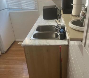 Hamilton Apartment | 2plex, Choose, 1of 2 entire units apparts
