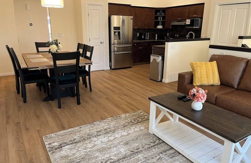 Grande Prairie House | 3 adjacent 4-bed Crew Houses by Reza Rentals
