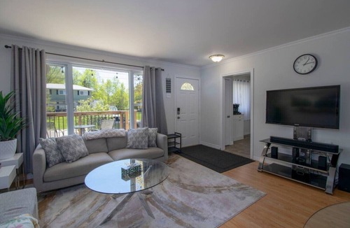 Tay House | 3 Bdrm | BBQ | Fire Pit - Steps to Waterfront Park