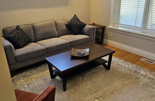 Stratford Apartment | 3 Bedroom in The Heart of Things