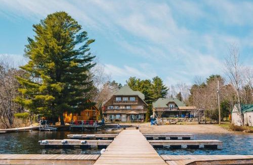 Seguin House | 3 Bedroom Point Cottage On Muskoka Shores
