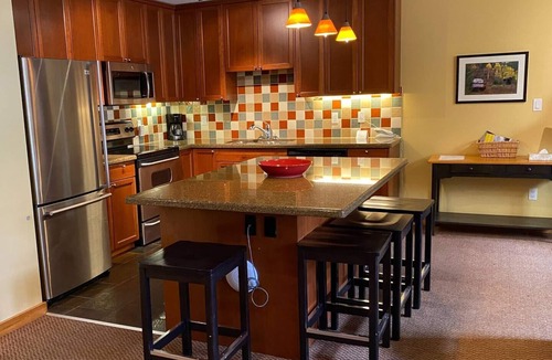 Fernie Condo | 3 Bedrooms with Loft & Den | Private Hot Tub