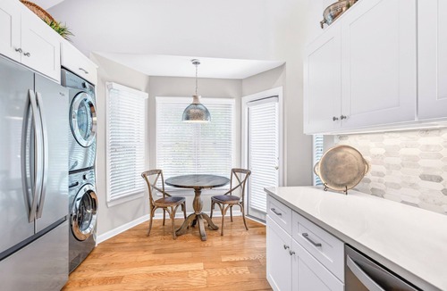 Sea Pines House | 37 Shell Ring: BESTNEST by Beverly Serral