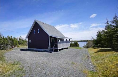 Terra Nova House | 3BR A-Frame Cabin By Scenic Pond, HotTub, Firepit