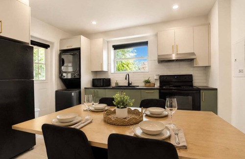 Maizerets Apartment | 3BR Close to centre + Parking + AC | Unit 6