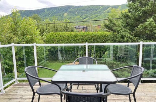 Saint Ferreol les Neiges Villa | 4 bedroom villa with Private Spa ! View on Mont-Sainte-Anne